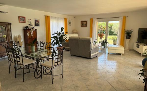 Maison à vendre    5 pièces • 155 m2 Bellegarde