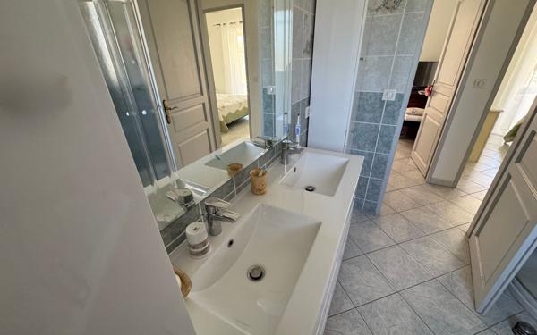 Maison à vendre    5 pièces • 155 m2 Bellegarde