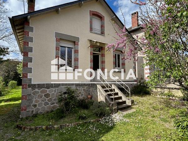 Location Maison 3 pièces 80 m² - 14 RUE FONTAULARD Rochechouart 87600