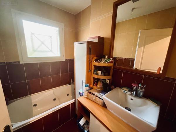 Maison individuelle à vendre à Ambazac en Haute-Vienne (87240), ref : MGC/1147