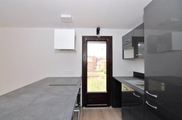 Saint-Raphaël (83700) Saint-Raphaël LE DRAMONT, Location T2 39M2 avec terrasse, balcon et loggia