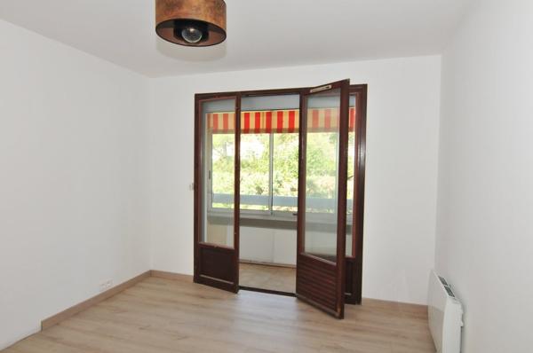 Saint-Raphaël (83700) Saint-Raphaël LE DRAMONT, Location T2 39M2 avec terrasse, balcon et loggia