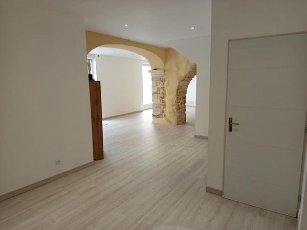 Maison Village 175m² avec Extérieurs, Saint Marcel d'Ardèche 255 000 HAI