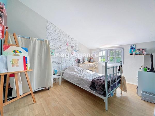 Maison à LE PUISET-DORE, 49600 - 8 pièces 182m²