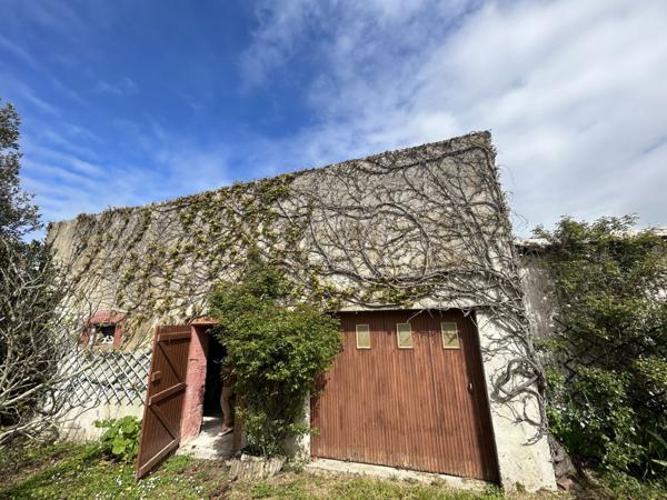 Vente Maison92 m² - 4 Pièces - BESSAIS LE FROMENTAL (18210)