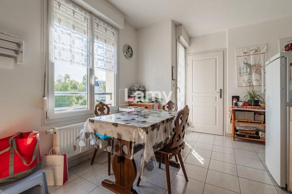 Parking + annexe + parking + appartement