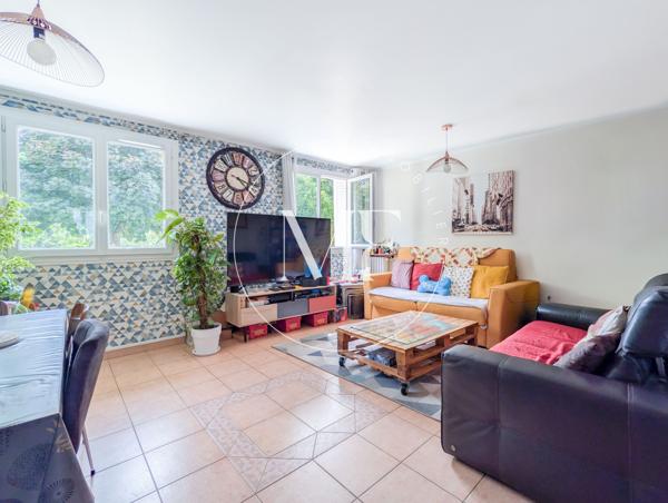 Appartement
         3 pièces
        - 63 m² Exclusivité 259 000 € *