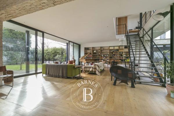 Colombes, Maison 4 Chambres -  330 m² à vendre