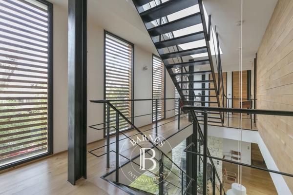 Colombes, Maison 4 Chambres -  330 m² à vendre