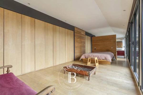 Colombes, Maison 4 Chambres -  330 m² à vendre