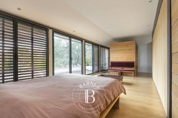 Colombes, Maison 4 Chambres -  330 m² à vendre