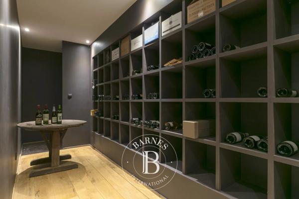 Colombes, Maison 4 Chambres -  330 m² à vendre