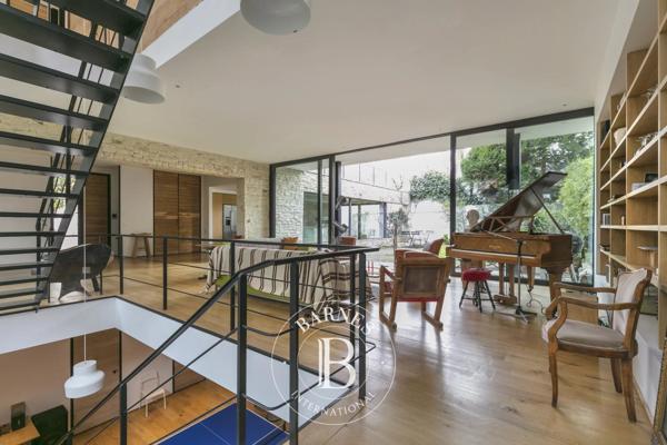 Colombes, Maison 4 Chambres -  330 m² à vendre