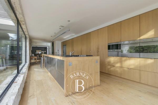 Colombes, Maison 4 Chambres -  330 m² à vendre