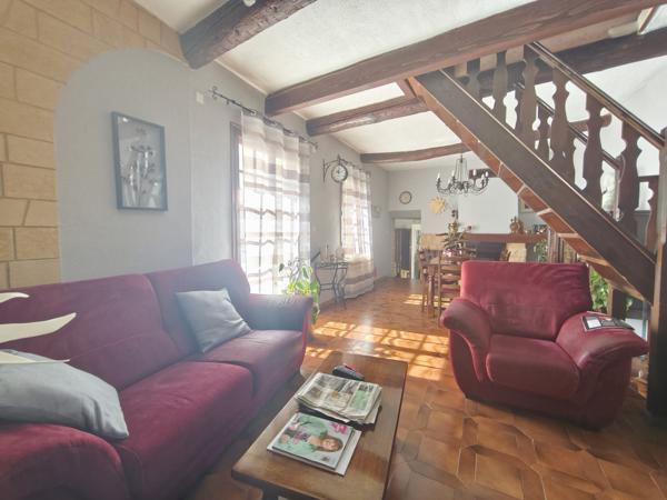 Saint-Pargoire (34230) Maison de villageT5 de 120m2 avec garage, cours exterieure possibilités de diviser