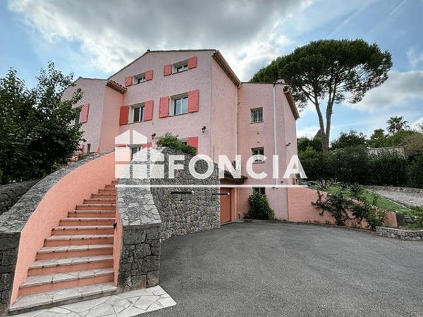 À vendre Maison 9 pièces 350 m² - Antibes 06160