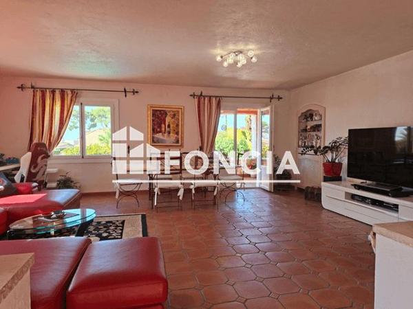 À vendre Maison 9 pièces 350 m² - Antibes 06160