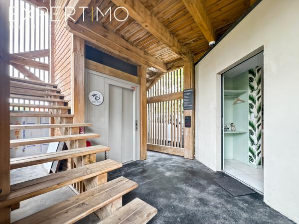 Trévoux (01600) BIEN ATYPIQUE – ANCIEN CHÂTEAU D’EAU ENTIÈREMENT RÉHABILITÉ – VUE PANORAMIQUE À 360° – TREVOUX