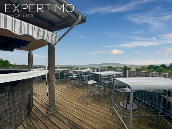 Trévoux (01600) BIEN ATYPIQUE – ANCIEN CHÂTEAU D’EAU ENTIÈREMENT RÉHABILITÉ – VUE PANORAMIQUE À 360° – TREVOUX