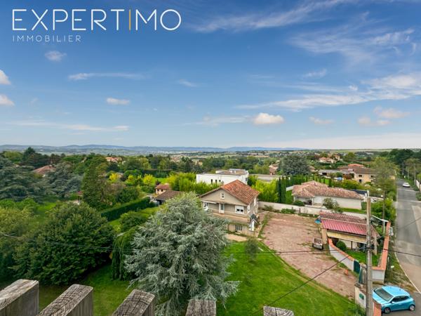 Trévoux (01600) BIEN ATYPIQUE – ANCIEN CHÂTEAU D’EAU ENTIÈREMENT RÉHABILITÉ – VUE PANORAMIQUE À 360° – TREVOUX