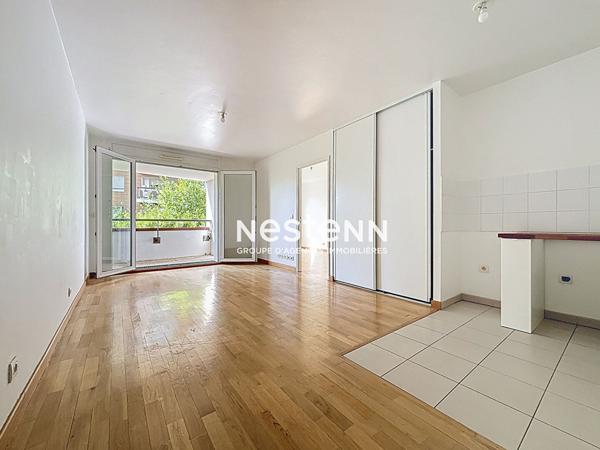 ISSY LES MOULINEAUX - FORT D'ISSY - Vente appartement 2 pièces de 42,60 m² avec un balcon de 2,40 m²