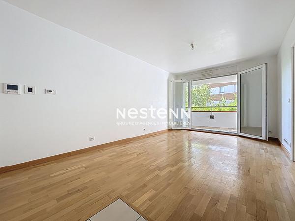 ISSY LES MOULINEAUX - FORT D'ISSY - Vente appartement 2 pièces de 42,60 m² avec un balcon de 2,40 m²