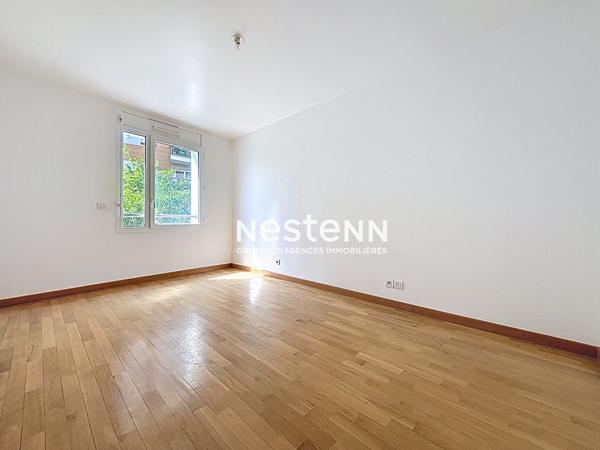 ISSY LES MOULINEAUX - FORT D'ISSY - Vente appartement 2 pièces de 42,60 m² avec un balcon de 2,40 m²