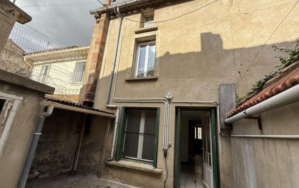 Vente Maison Avec garage et cour à rénover Lezignan-corbieres   