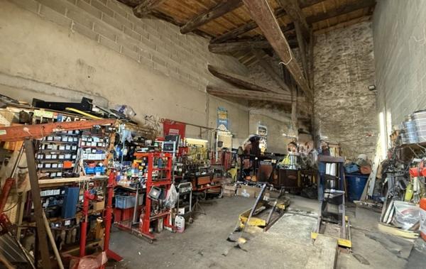 Vente Maison Avec garage et cour à rénover Lezignan-corbieres   