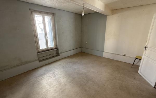 Vente Maison Avec garage et cour à rénover Lezignan-corbieres   