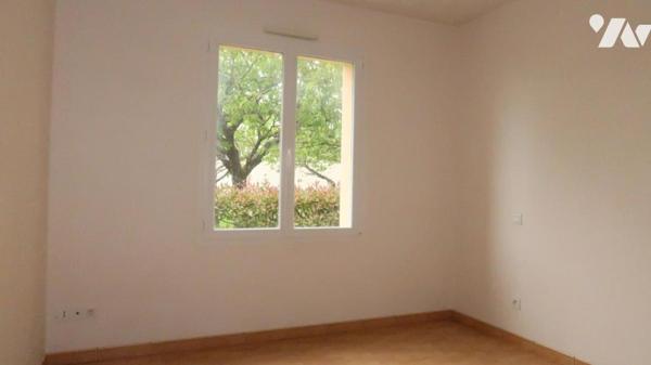 LA MEILLERAIE TILLAY, LUMINEUSE ET FONCTIONNELLE MAISON D'HABITATION DE PLAIN-PIED DE 2008.