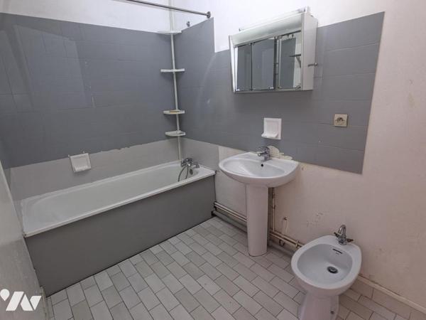 45200 AMILLY - Maison de plain-pied