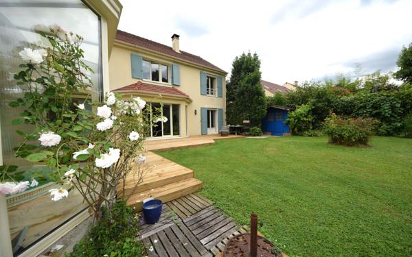 Maison à vendre    8 pièces •  Étiolles