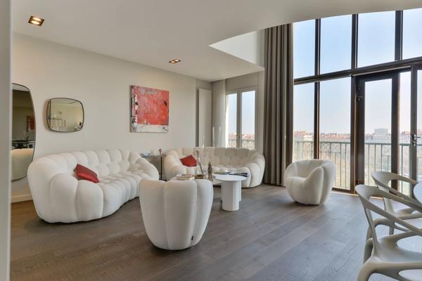 Lyon 1er - appartement de 154,52 m² - vue dégagée - 3 chambres - garage double