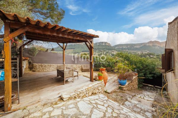 Cassis - Maison de caractère- 10P - 260M2 - Vue Cap Canaille et Mer