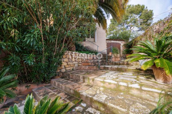 Cassis - Maison de caractère- 10P - 260M2 - Vue Cap Canaille et Mer