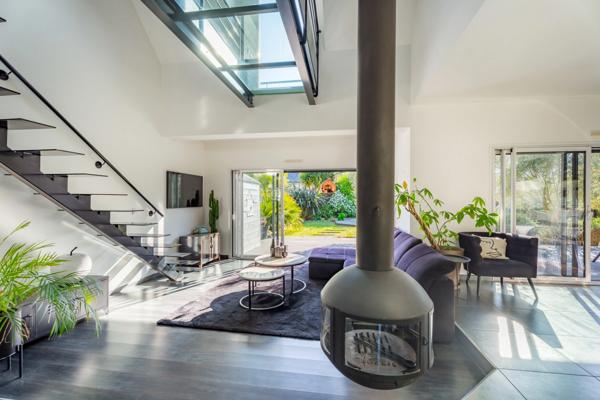 Maison contemporaine de prestige à vendre LARMOR BADEN (56)