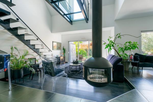 Maison contemporaine de prestige à vendre LARMOR BADEN (56)