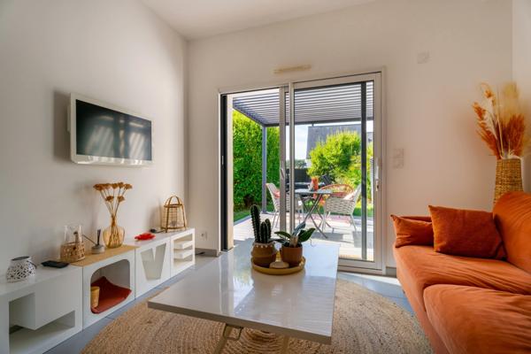 Maison contemporaine de prestige à vendre LARMOR BADEN (56)