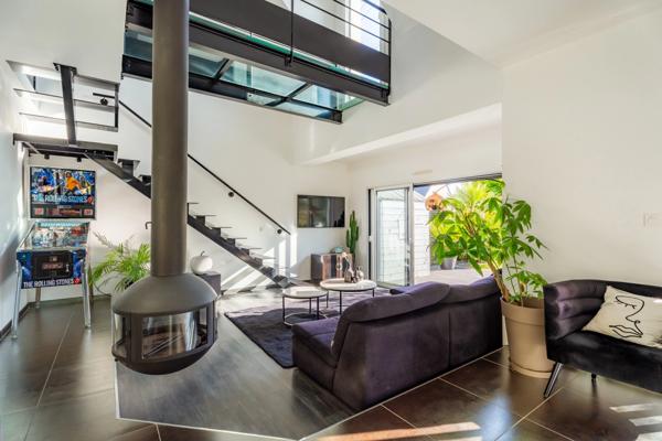 Maison contemporaine de prestige à vendre LARMOR BADEN (56)