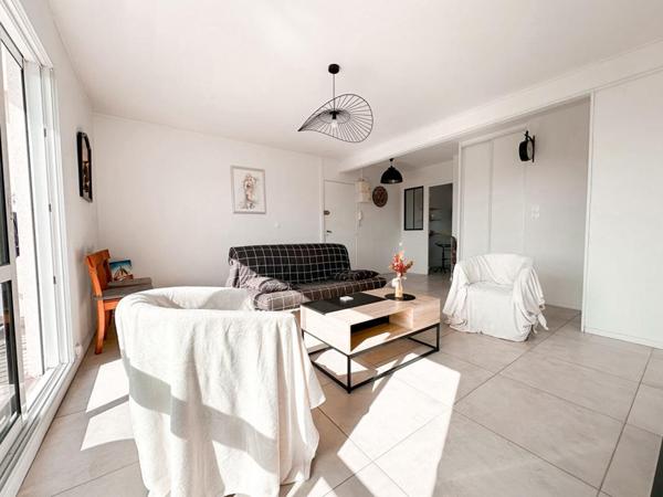 Appartement traversant de 80 m² - Dernier étage au coeur du Bourg de Saint-Herblain