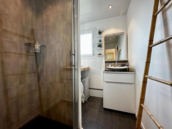 Appartement traversant de 80 m² - Dernier étage au coeur du Bourg de Saint-Herblain