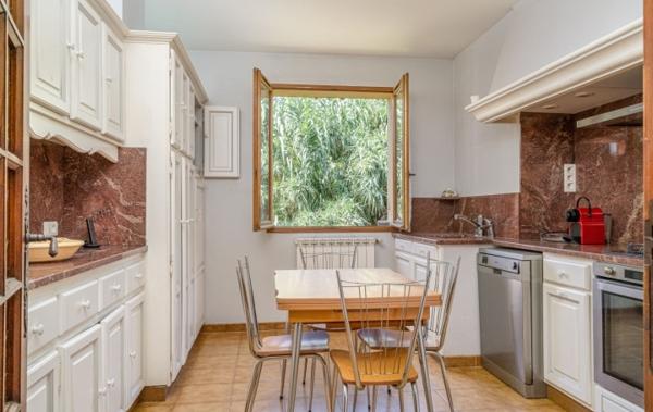 Vente Maison familiale type6 garage/cave Marseille 13ème   