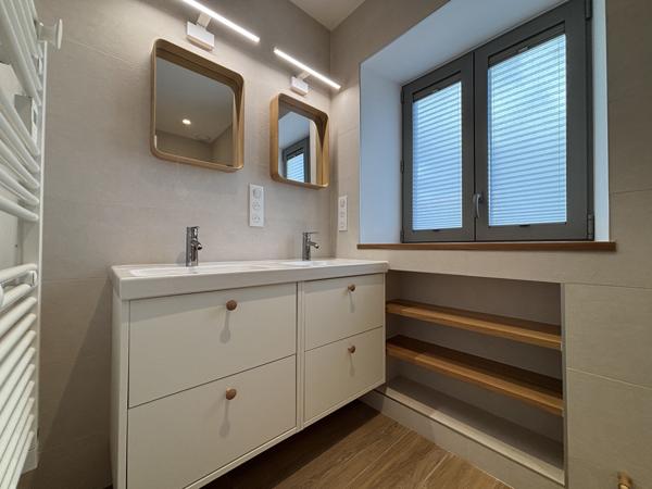 A Louer. Disponible au 1er Septembre 2026. LOCATION MEUBLEE. Quimper, Maison Rénovée & Réhabilitée en Colocation – 4 Chambres