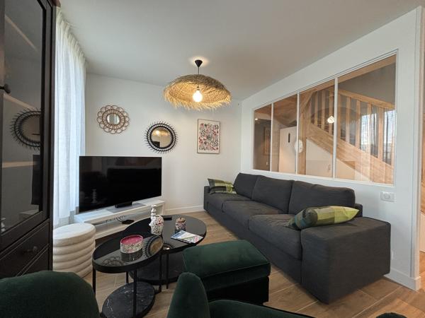 A Louer. Disponible au 1er Septembre 2026. LOCATION MEUBLEE. Quimper, Maison Rénovée & Réhabilitée en Colocation – 4 Chambres