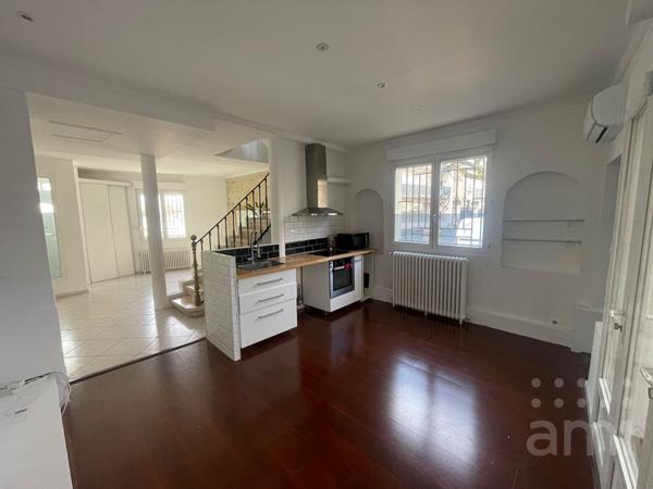 Talence Médoquine - Elégante maison en pierre avec studio indépendant.