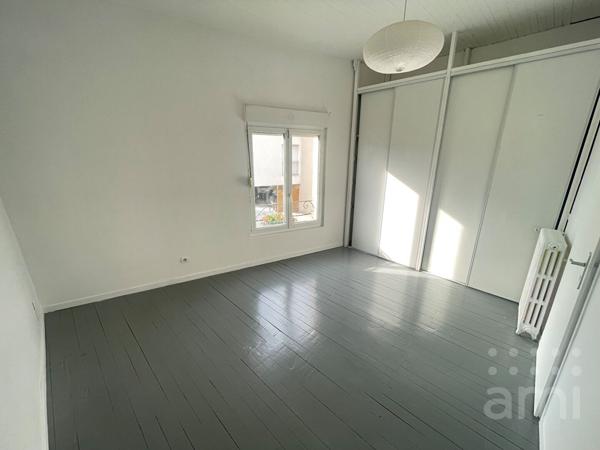 Talence Médoquine - Elégante maison en pierre avec studio indépendant.