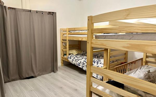 Appartement à vendre    4 pièces •  Saint-Cyr-sur-Mer