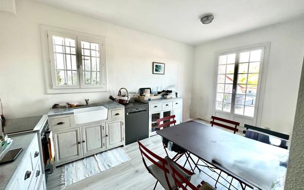 Appartement à vendre    4 pièces •  Saint-Cyr-sur-Mer