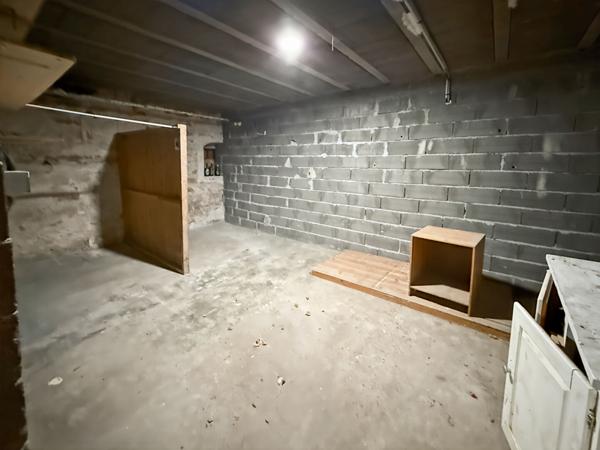 Maison à louer - 5 pièces à PERREUX